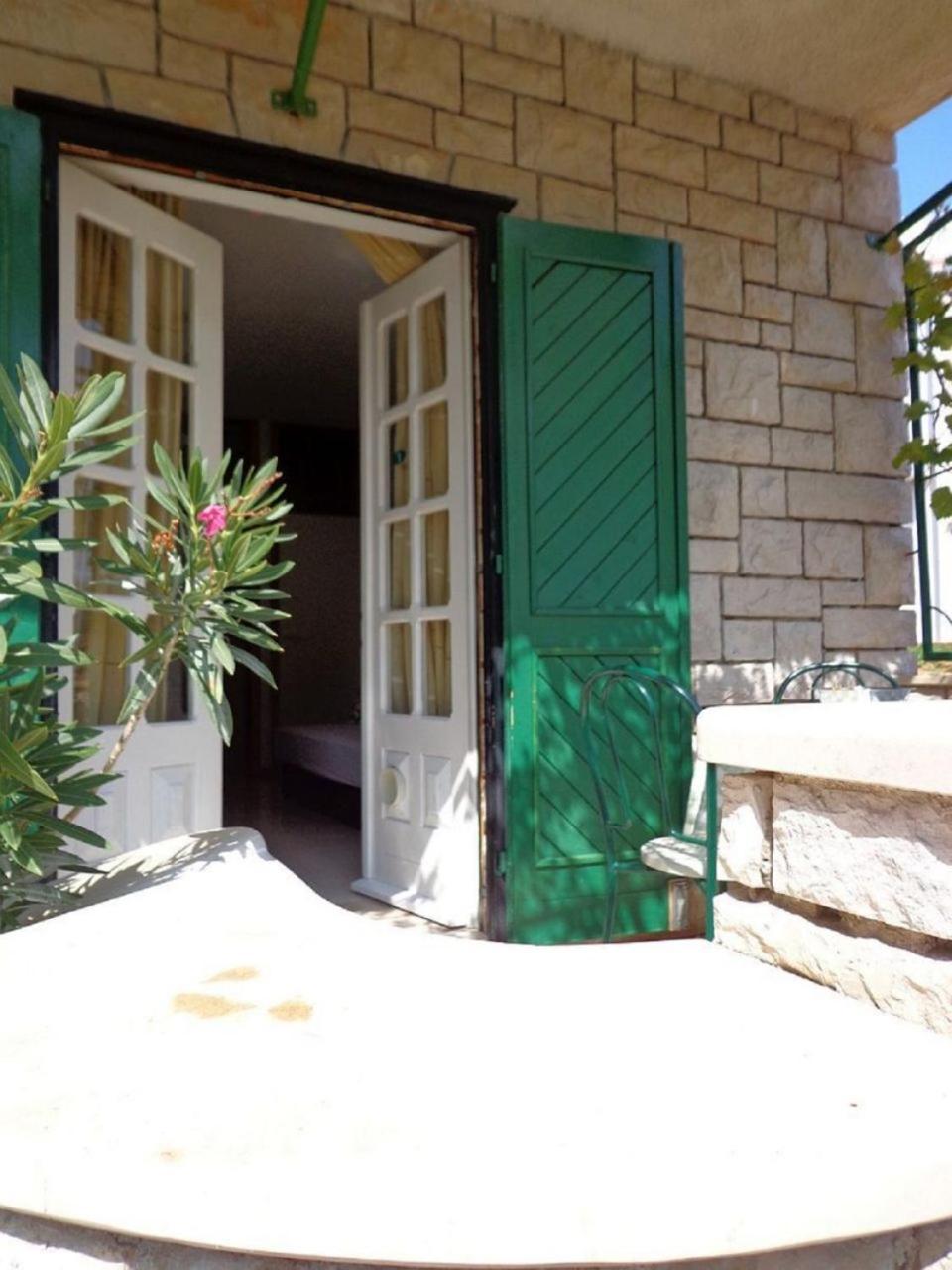Apartment Brane Bol Exterior photo